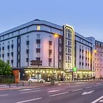 Campanile Prime - - La Defense 3*
