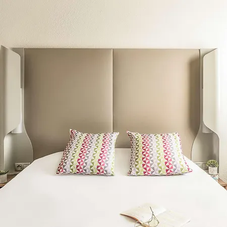 Campanile Prime - - La Defense