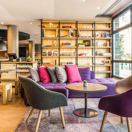 Campanile Paris Ouest - Pont De Hotel 3*