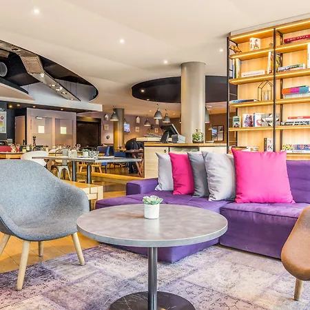 Campanile Prime - - La Defense 3*