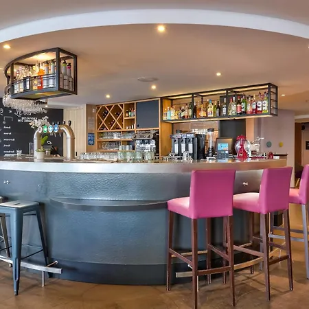 Campanile Prime - - La Defense 3* Suresnes