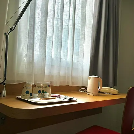 Campanile Paris Ouest - Pont De 3* Suresnes
