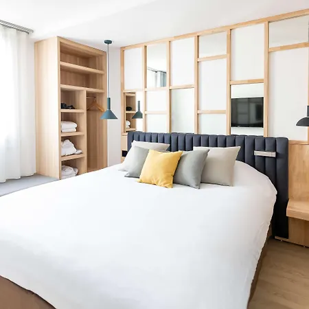 Campanile Prime - - La Defense Hotel 3*