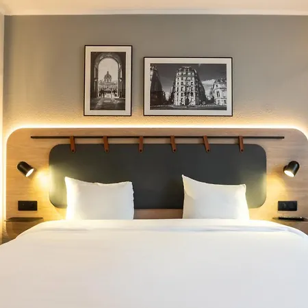 ホテル Campanile Prime - - La Defense 3*