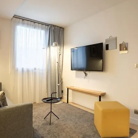 Hotel Campanile Prime - - La Defense