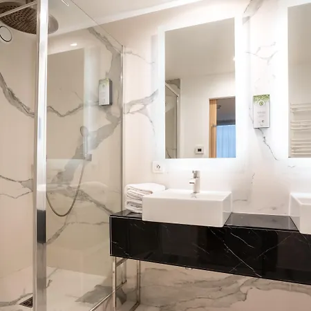 ホテル Campanile Prime - - La Defense 3*
