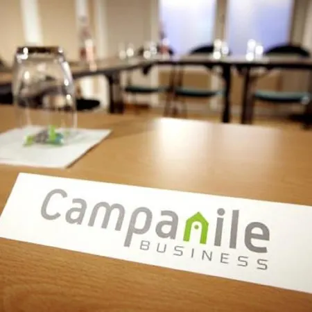 Hotel Campanile Paris Ouest - Pont De 3*